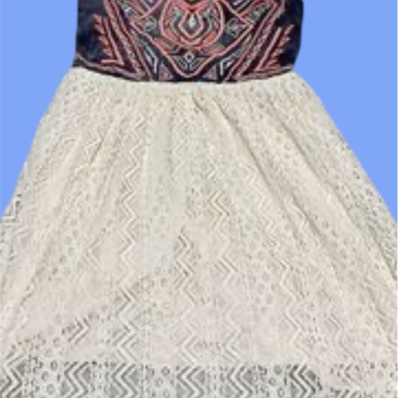 Flying Tomatoes Mini Dress Embroidered Too Natural Eyelet Lace Skirt Size Medium - Picture 1 of 2